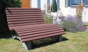 Liegebank Aveto grau-braun
